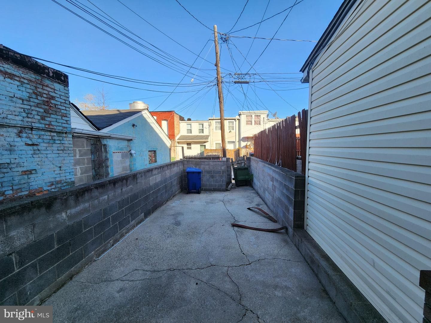 1182 Nanticoke St photo 9