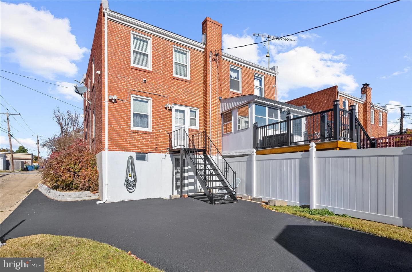 3507 Greenvale Road photo 2