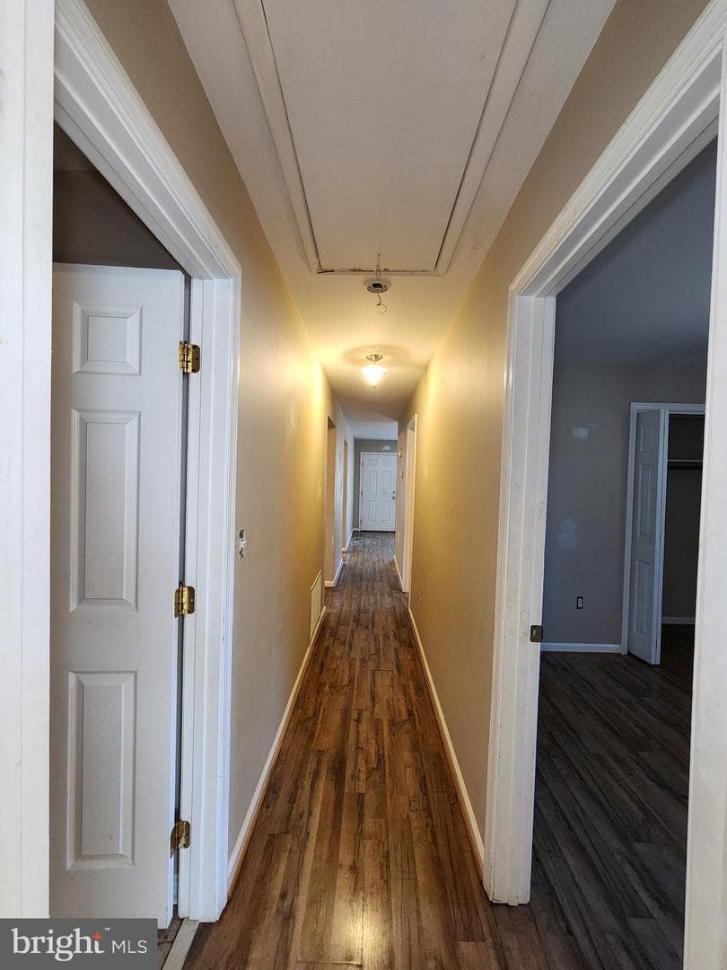 5923 Fairwood Avenue photo 33
