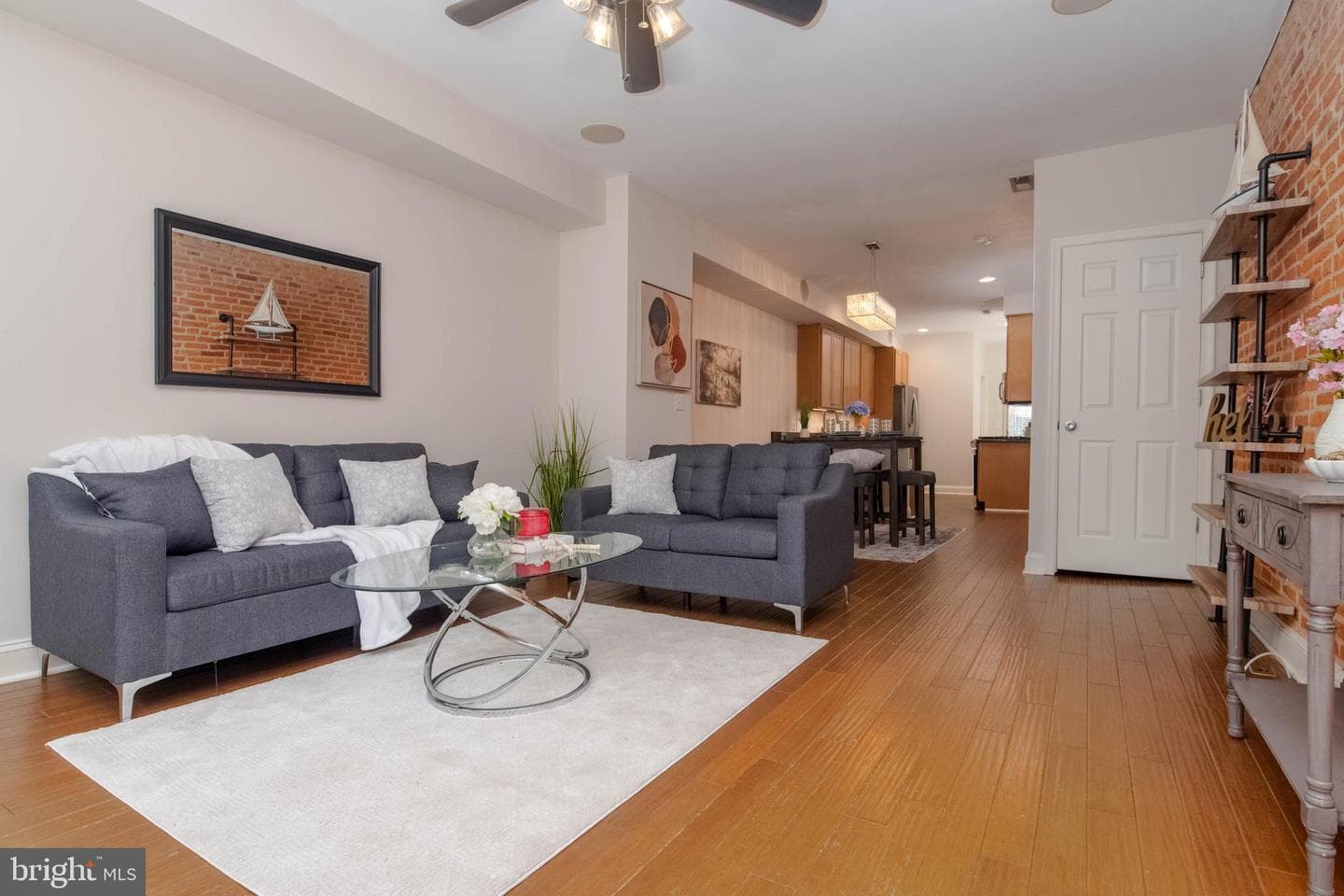 1621 S Charles Street photo 9