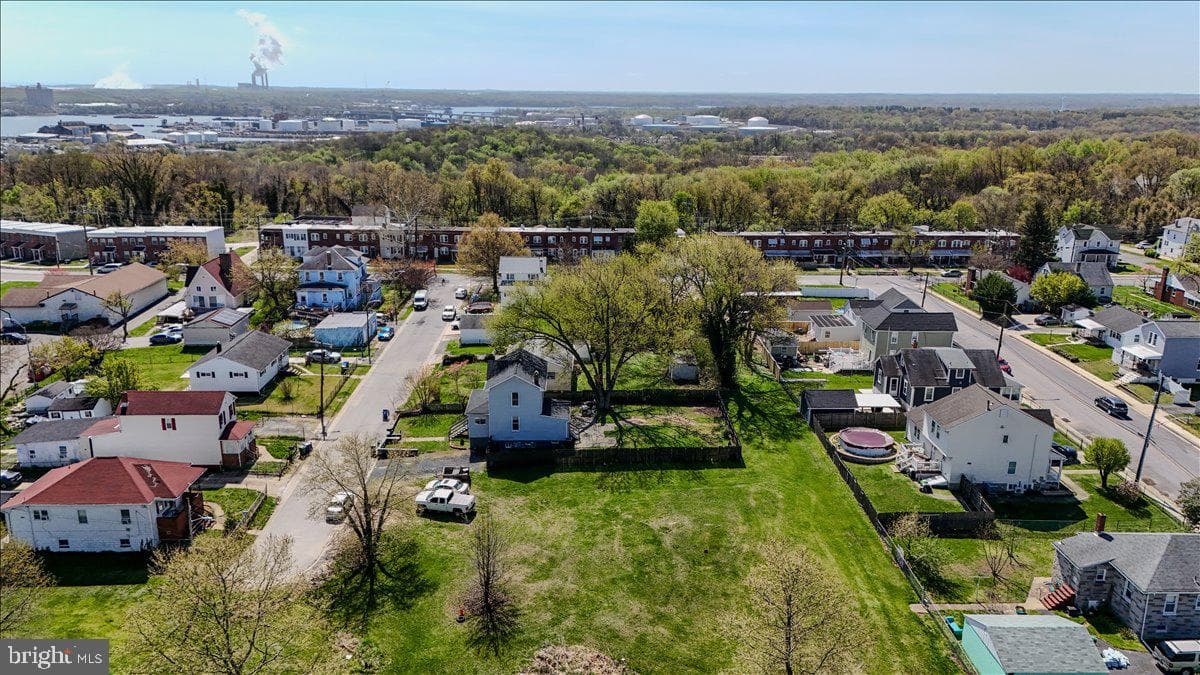 4704 Charleston photo 35