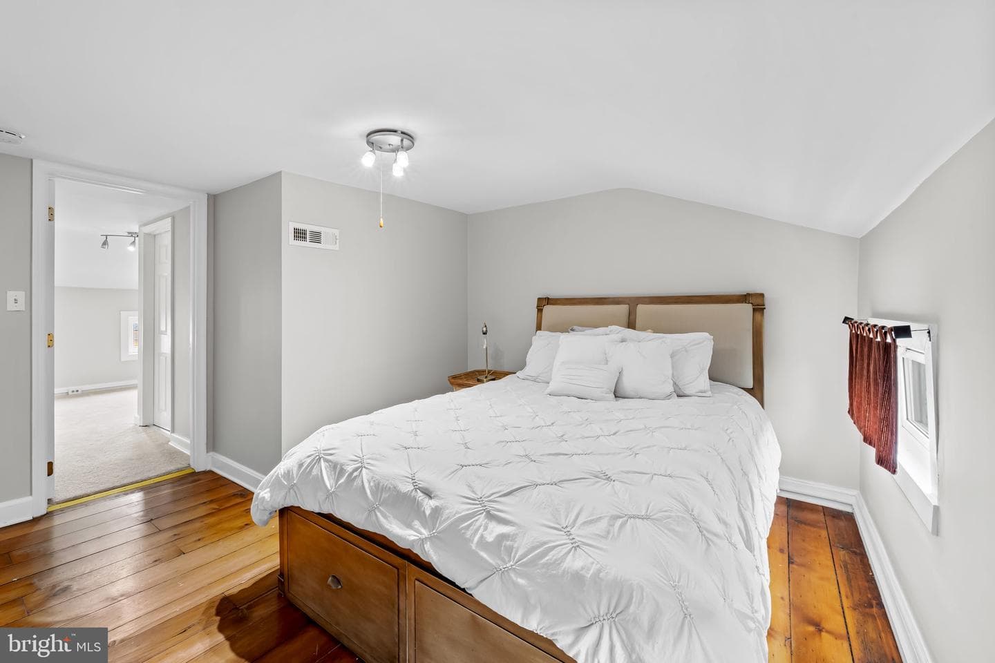307 S Exeter Street photo 27