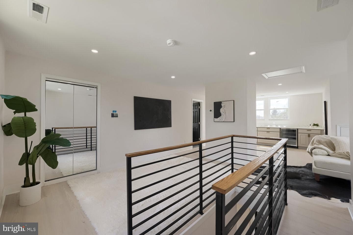 6235 Bellona Avenue photo 23