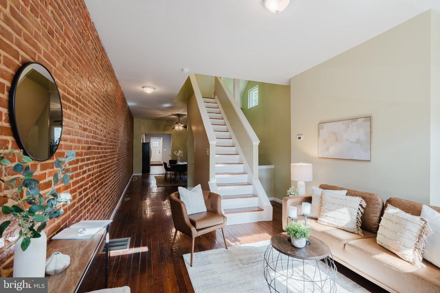 37 S Washington Street photo 4