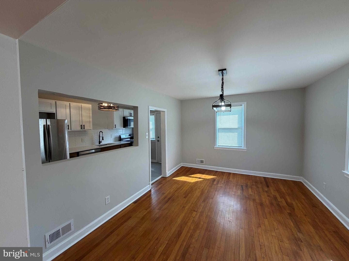 1535 E Cold Spring Lane photo 7