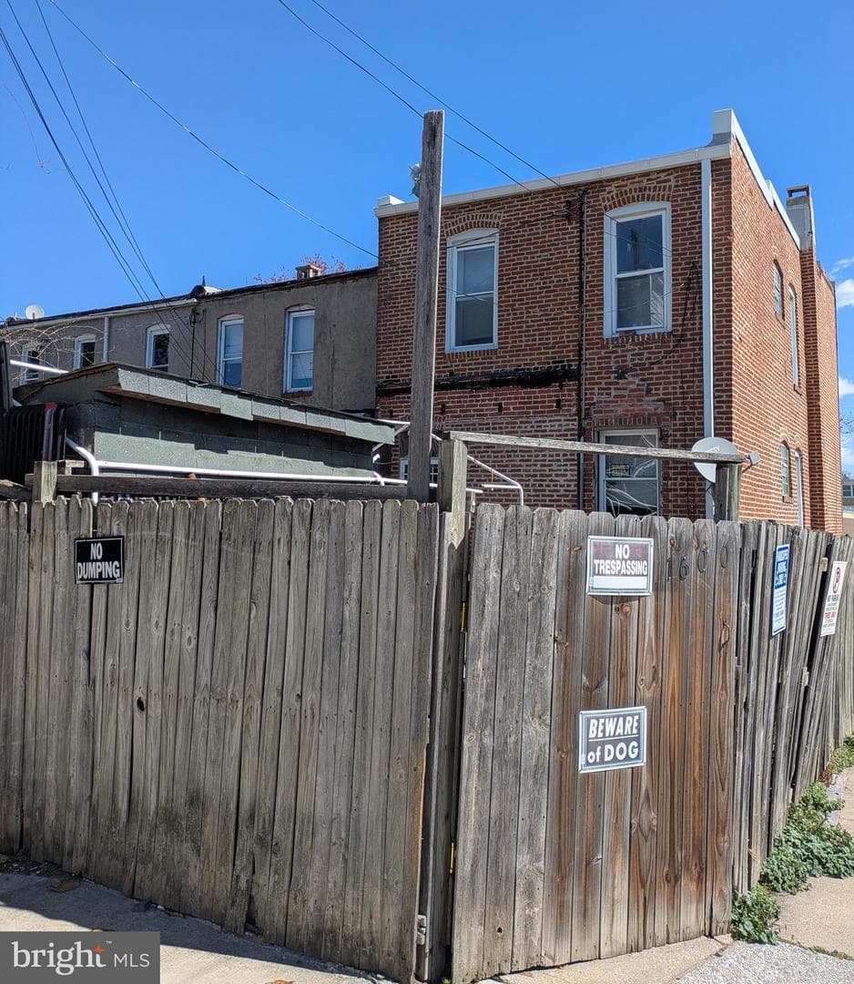 1600 N Pulaski Street photo 3
