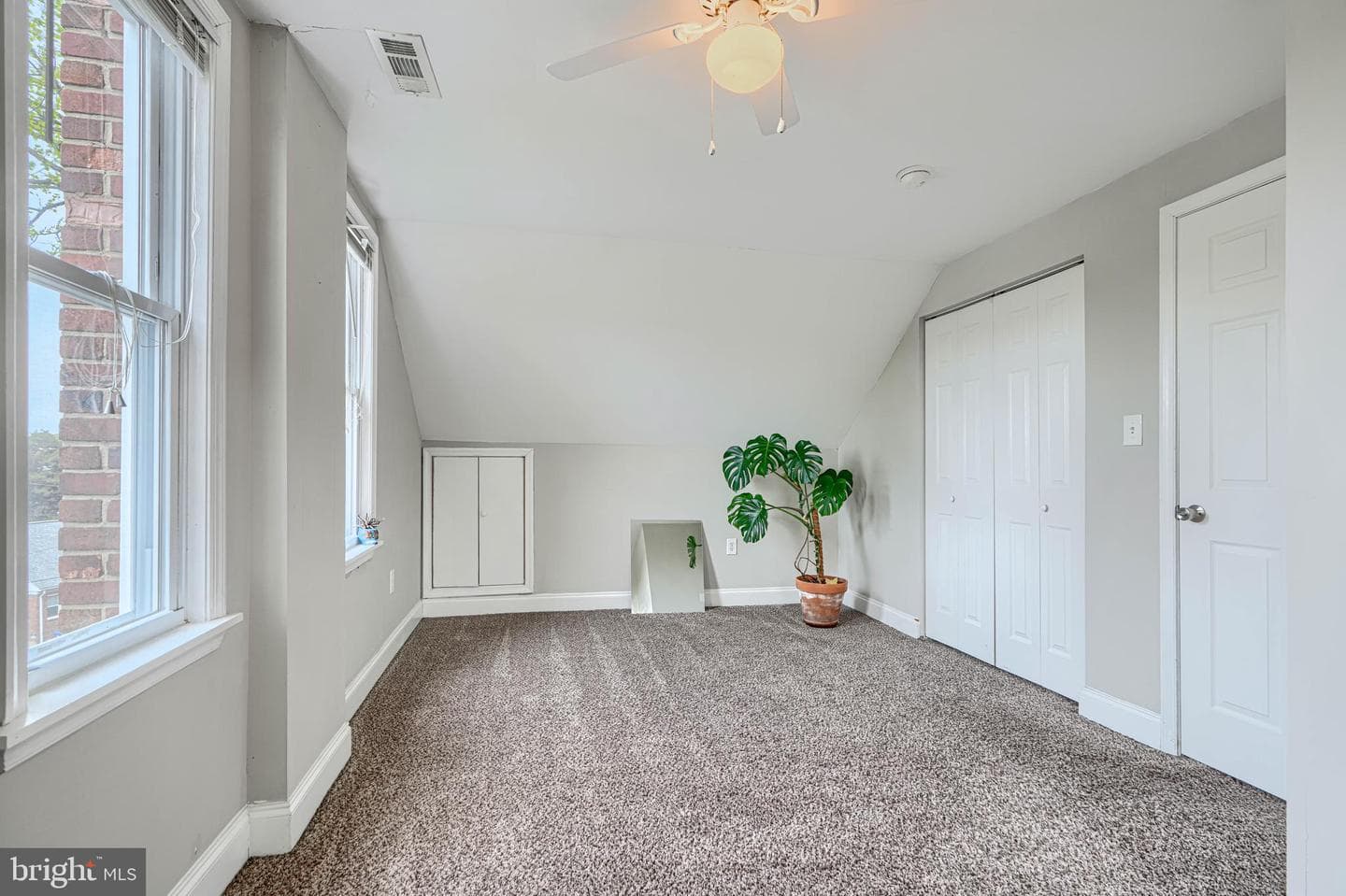 6007 Winthrope Avenue photo 29