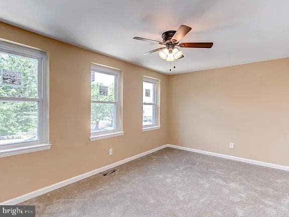 1309 E Madison Street photo 11