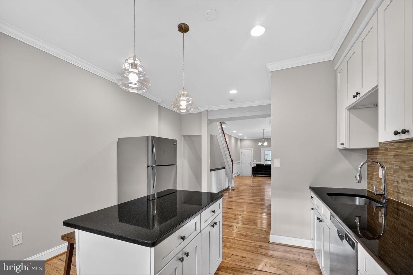 414 N Milton Avenue photo 10