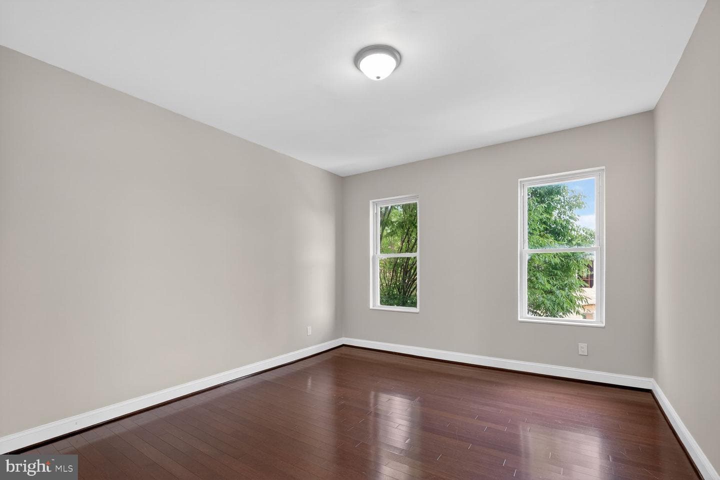414 N Milton Avenue photo 20