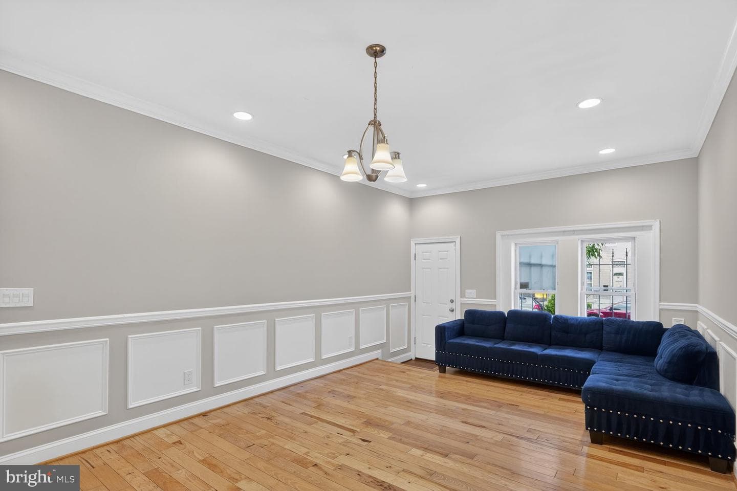414 N Milton Avenue photo 9