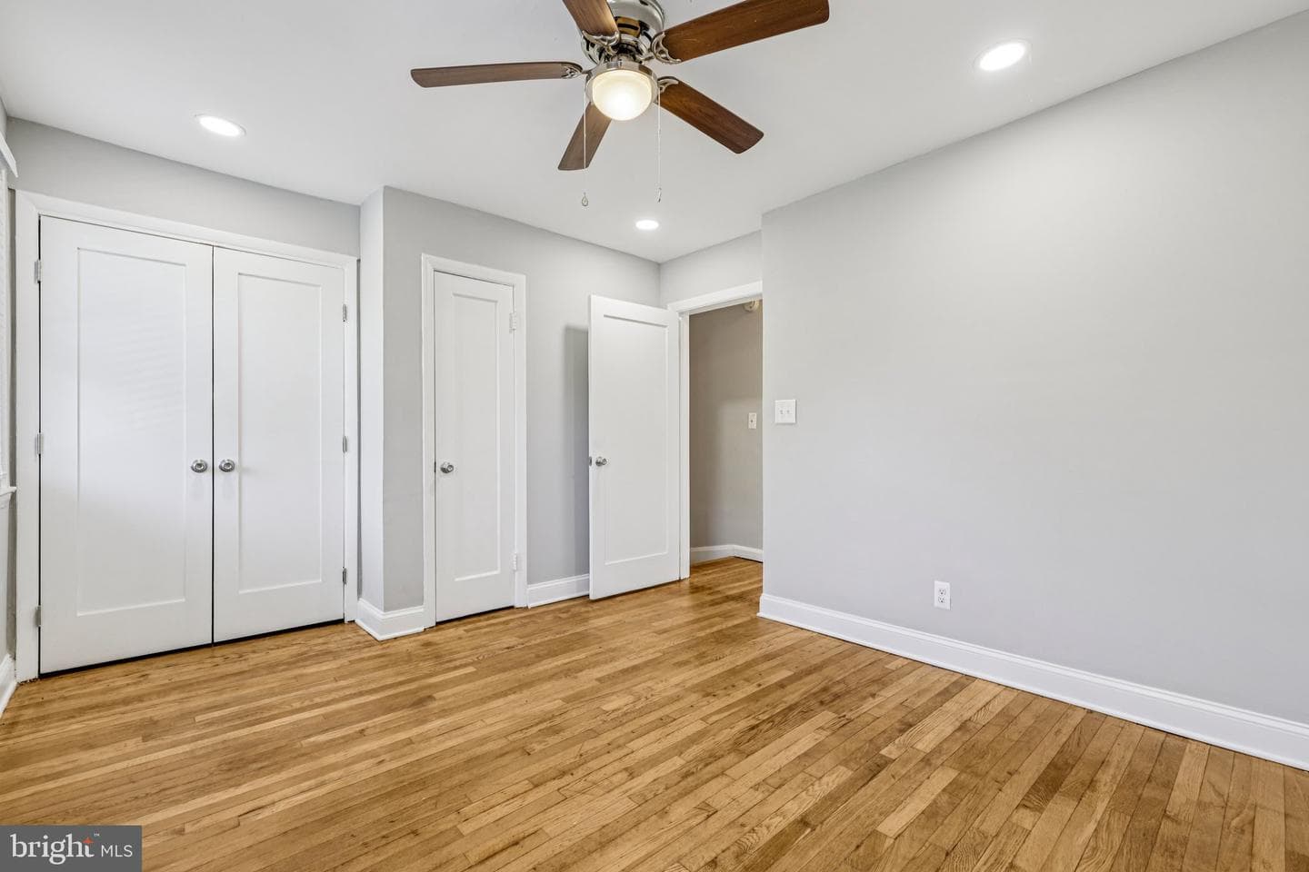 4546 Mountview Road photo 13