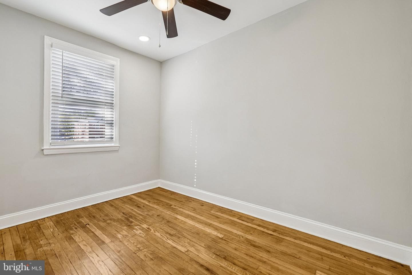4546 Mountview Road photo 15