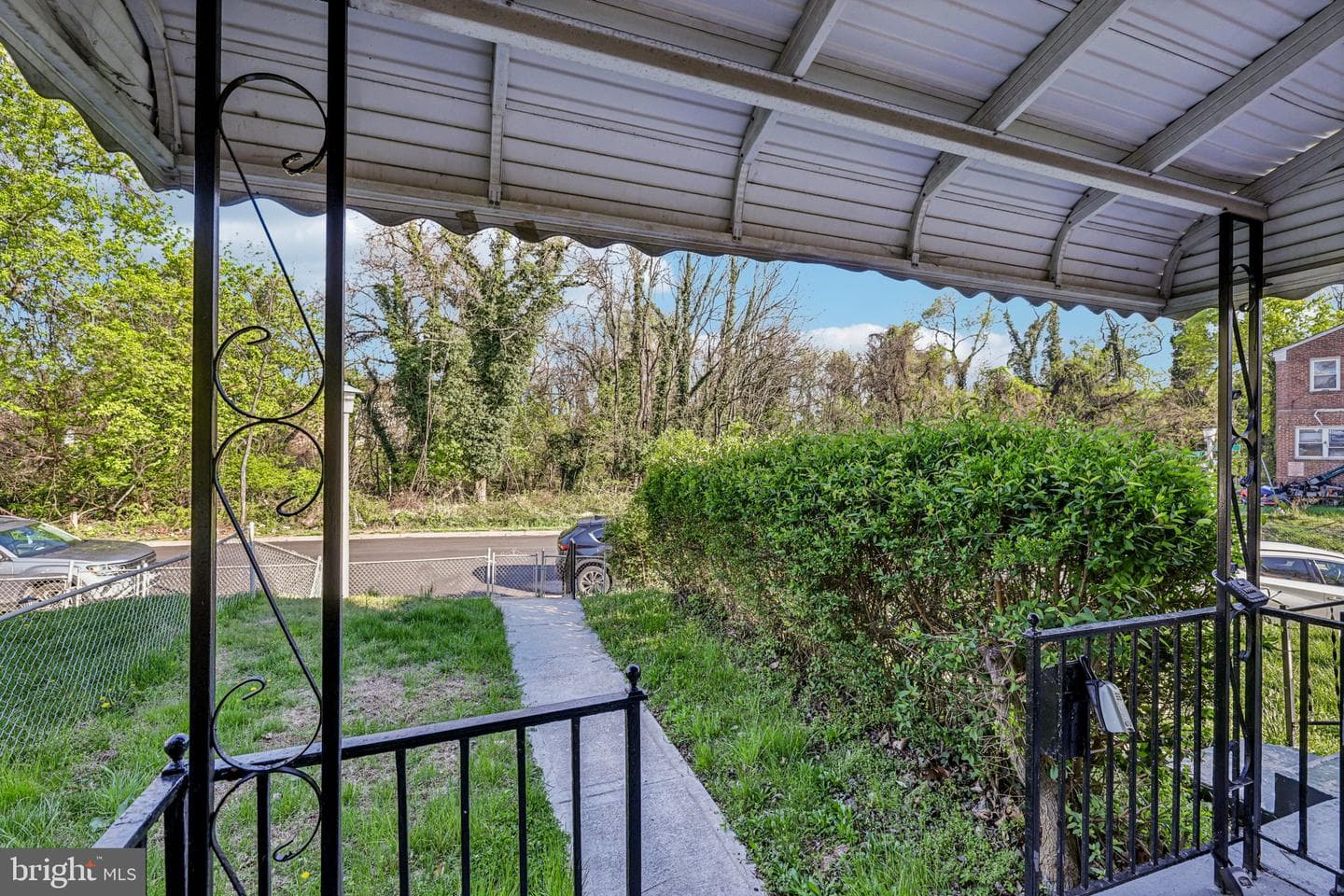 4546 Mountview Road photo 7