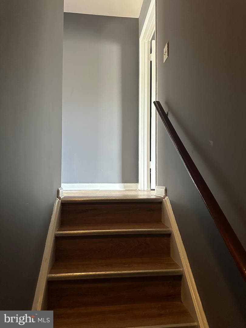 1706 W Lexington Street photo 10