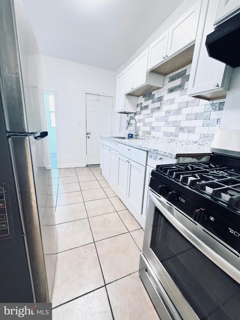 2213 Bryant Avenue photo 13