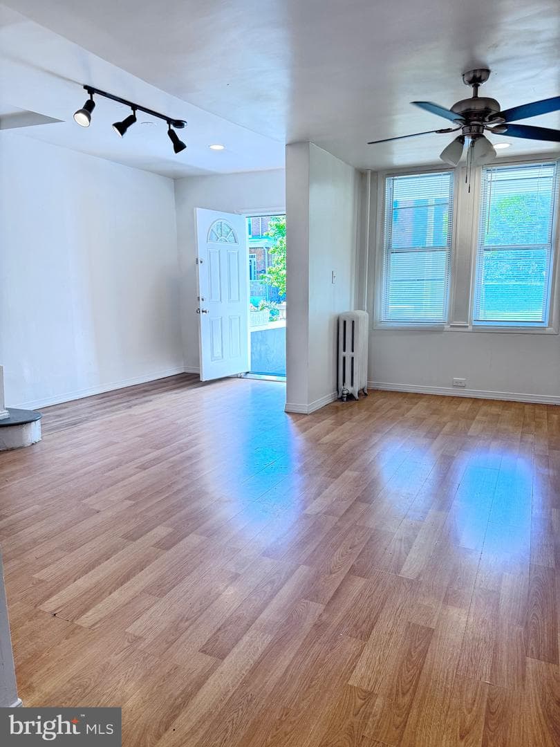 2213 Bryant Avenue photo 5