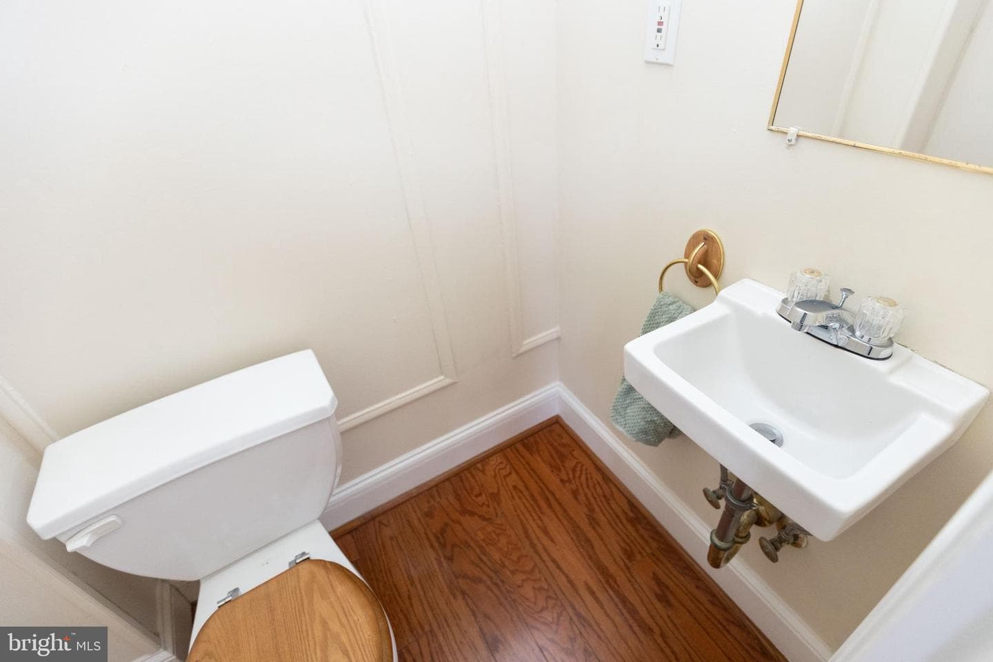 3633 Elkader Road photo 14