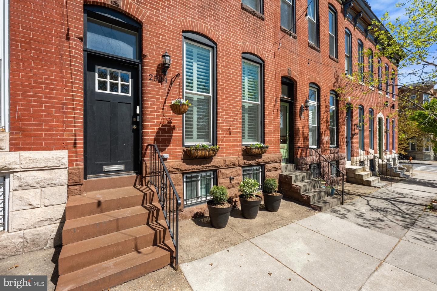 2534 E Baltimore Street photo 2