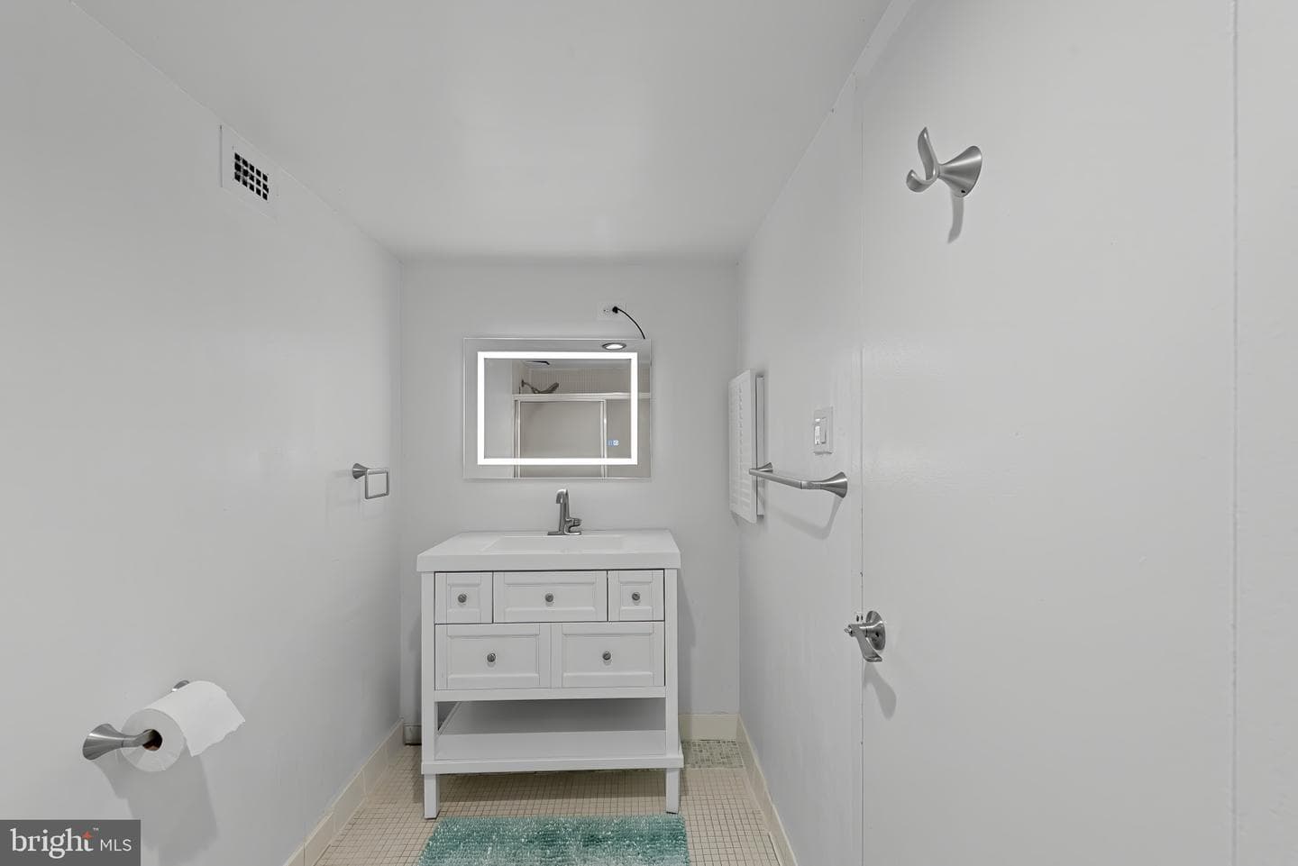 1 E University Parkway #1205 photo 24