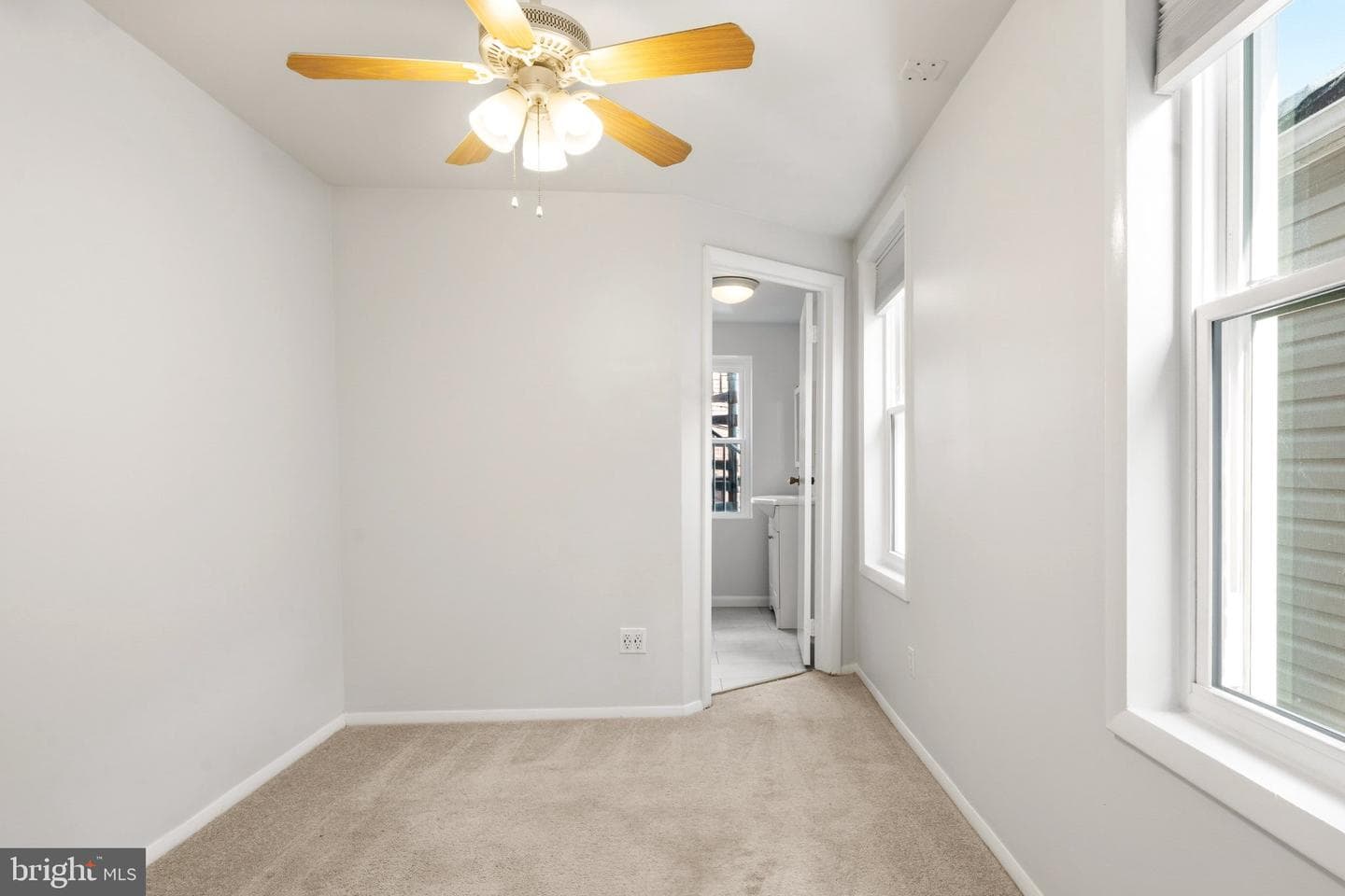 1603 S Hanover Street photo 22