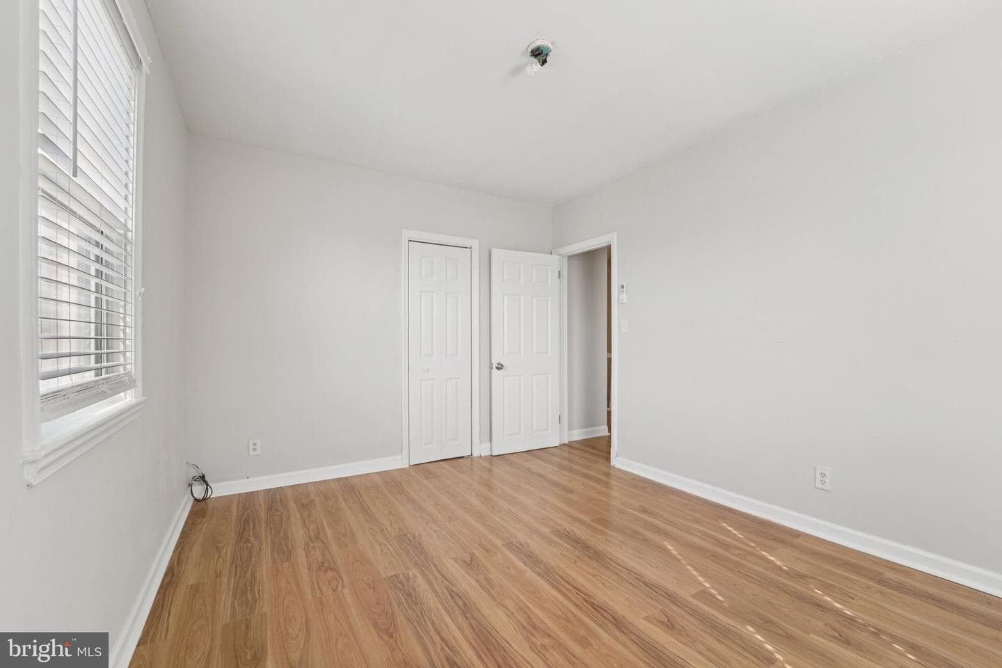 5701 The Alameda photo 21