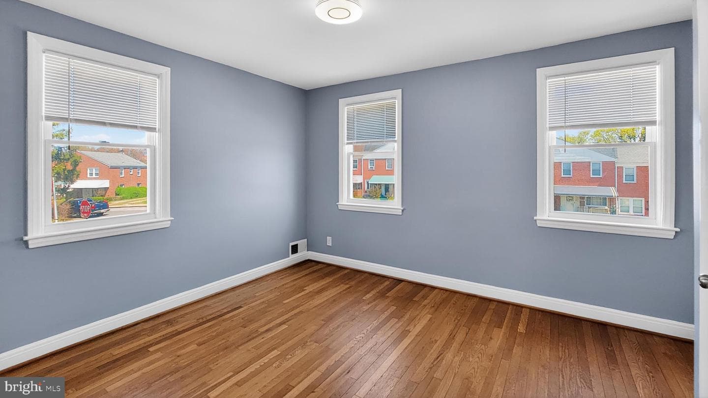 52 Upmanor Road photo 15