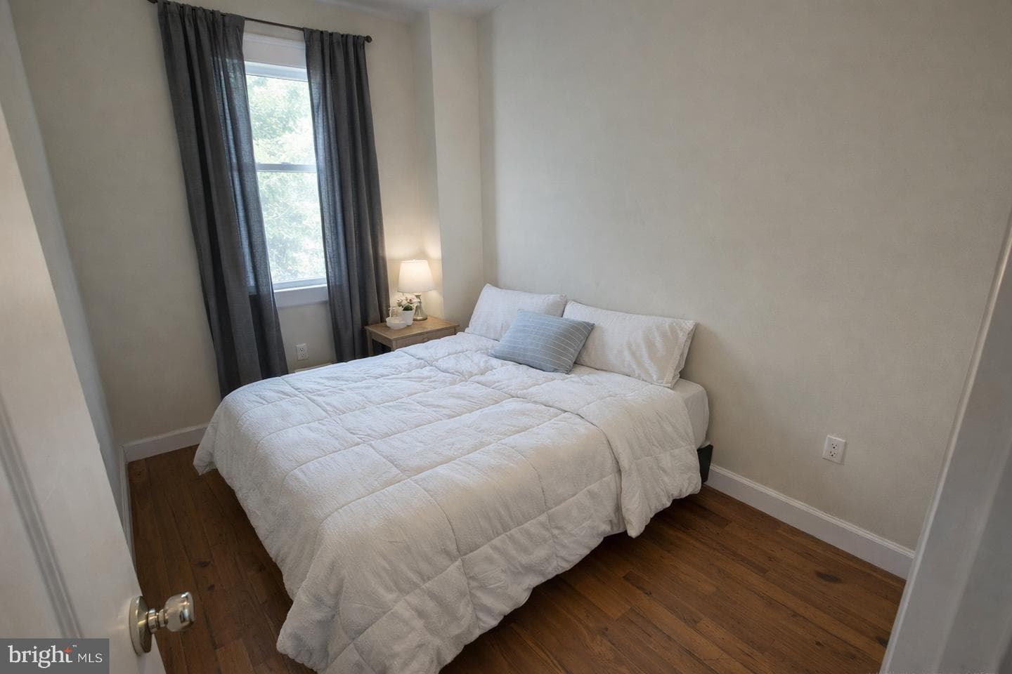 2693 Wilkens Avenue photo 5