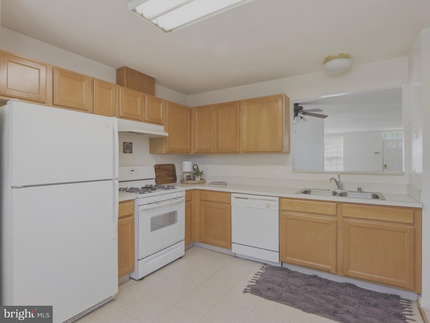 907 Myrtle Avenue photo 15