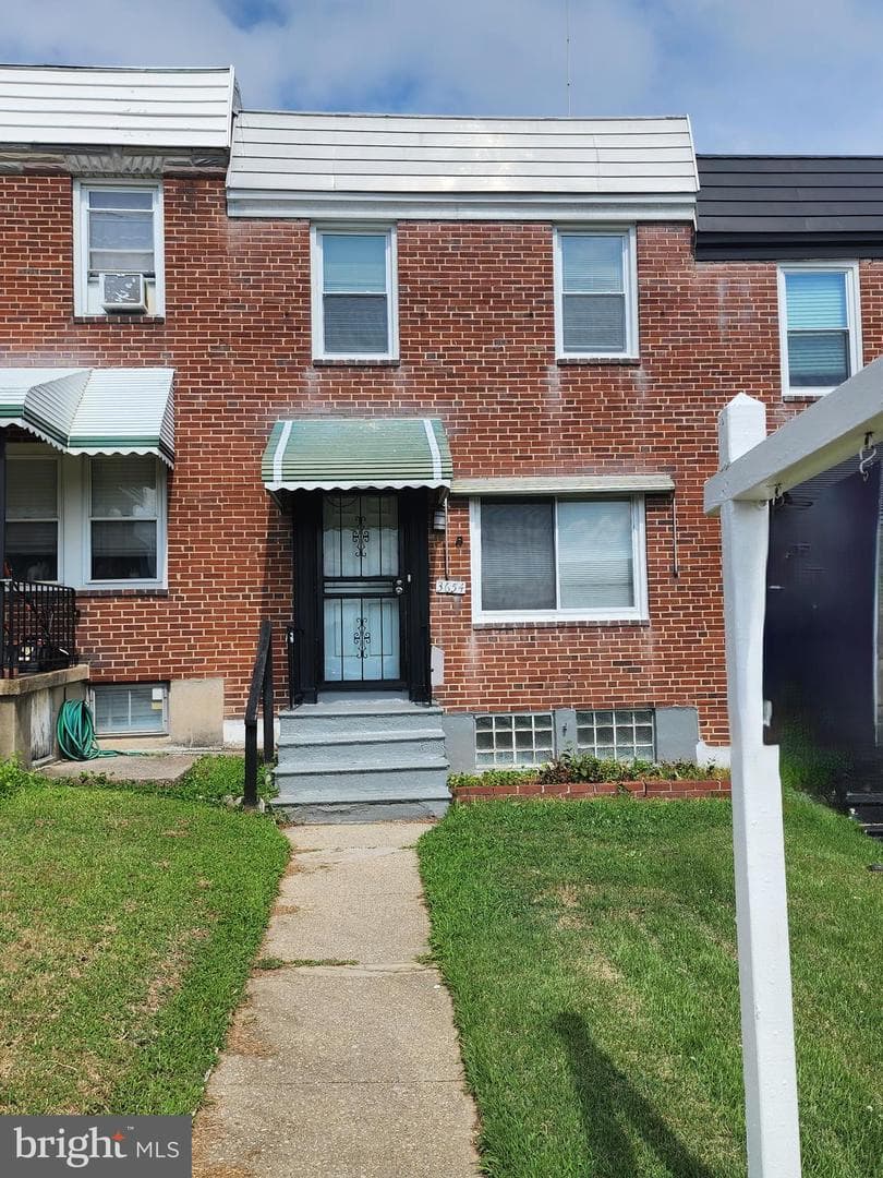 3654 Chesterfield Avenue photo 1