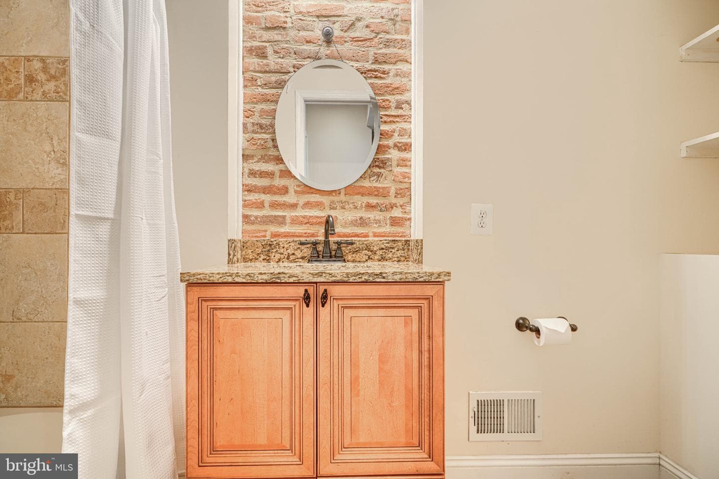 1411 Reynolds Street photo 24