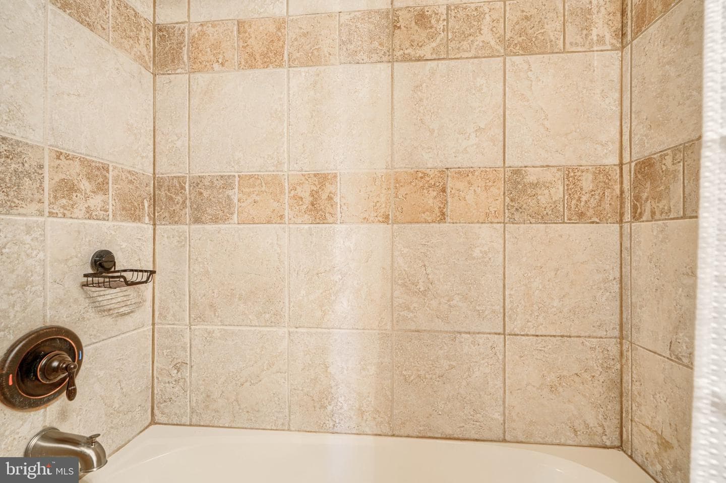 1411 Reynolds Street photo 26