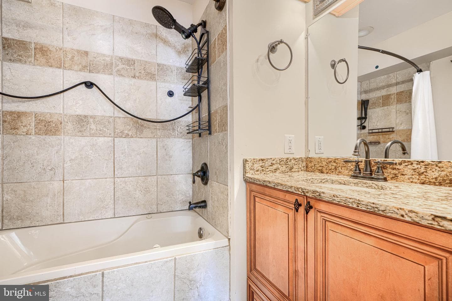 1411 Reynolds Street photo 31