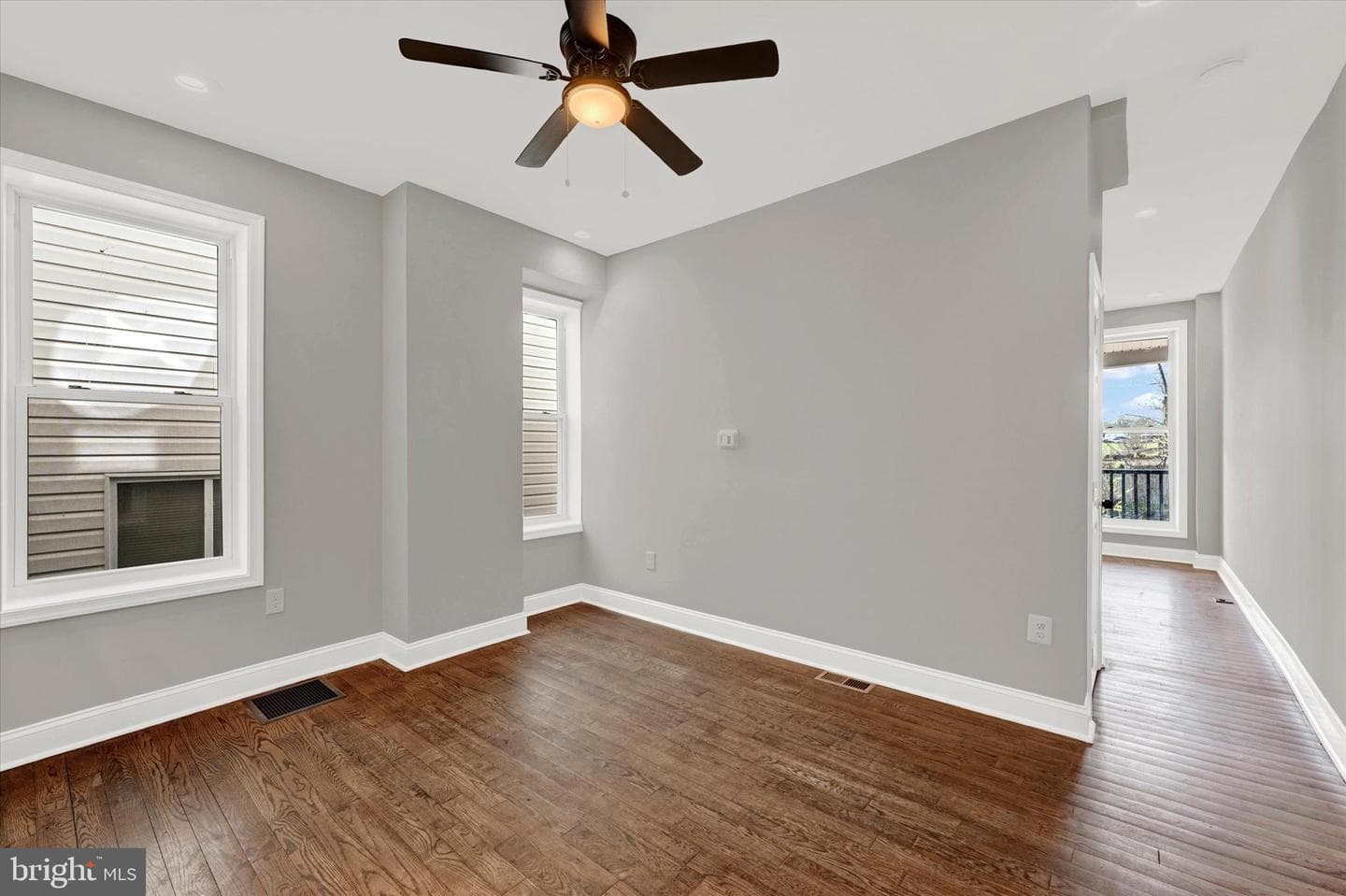 2423 Denison Street photo 7