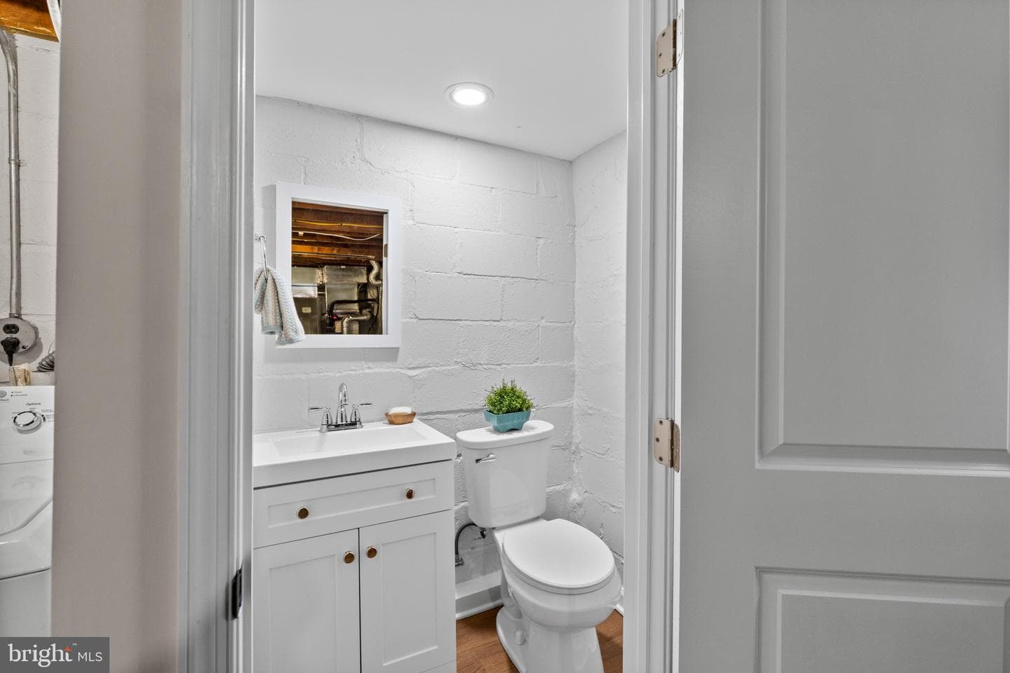 1115 Roland Heights Avenue photo 23