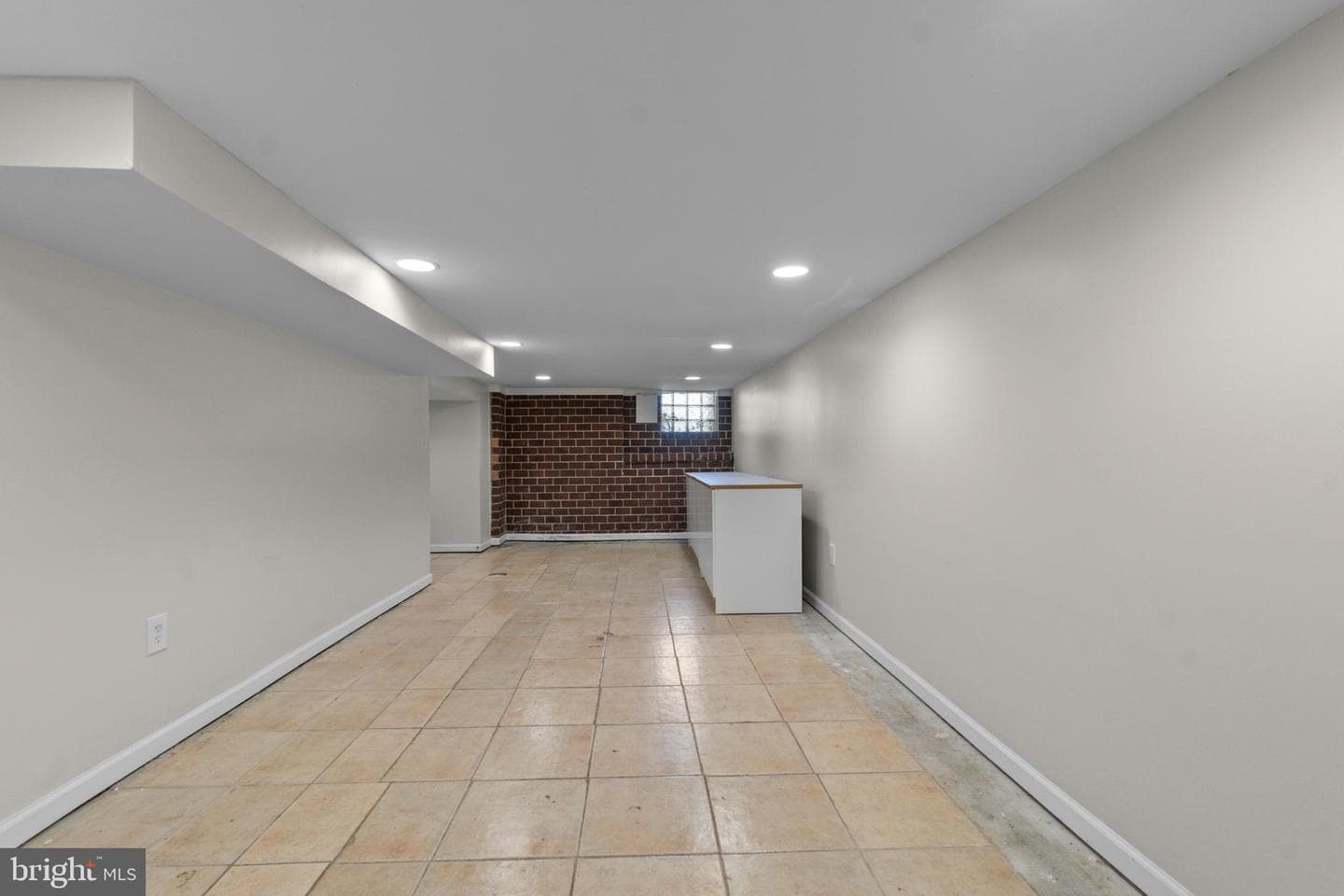 2620 Oswego Avenue photo 31