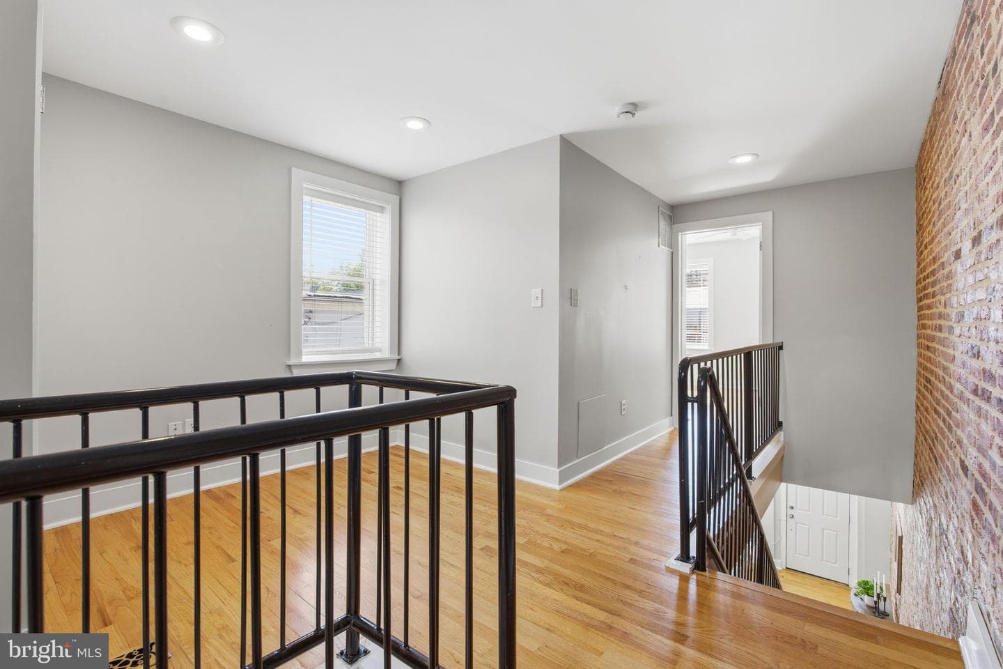 1031 S Bouldin Street photo 16