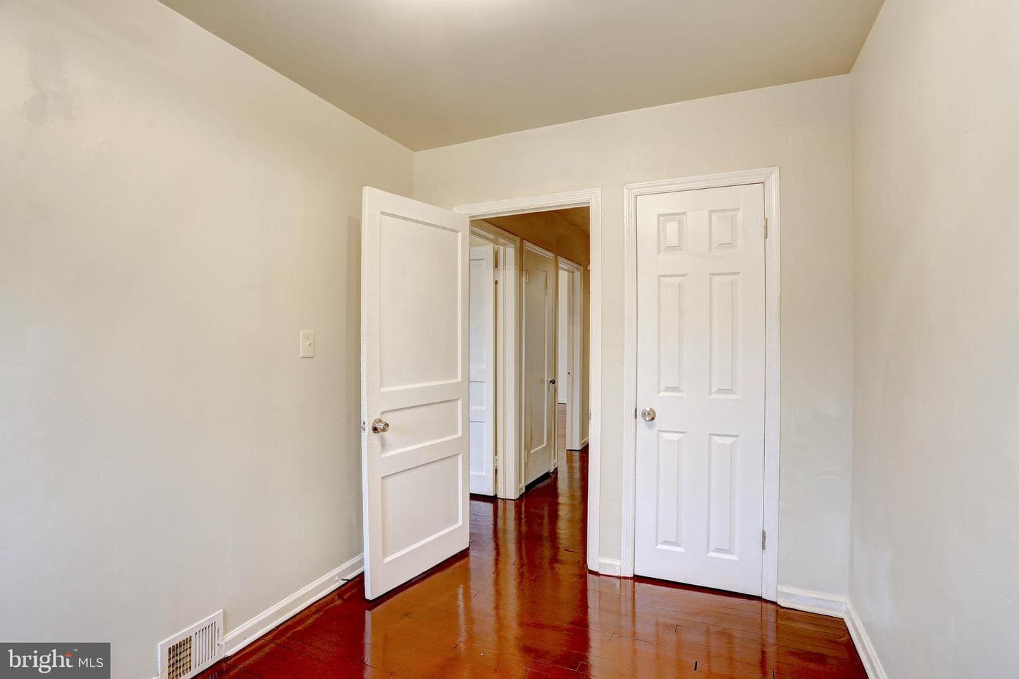 1550 Pentwood Road photo 16