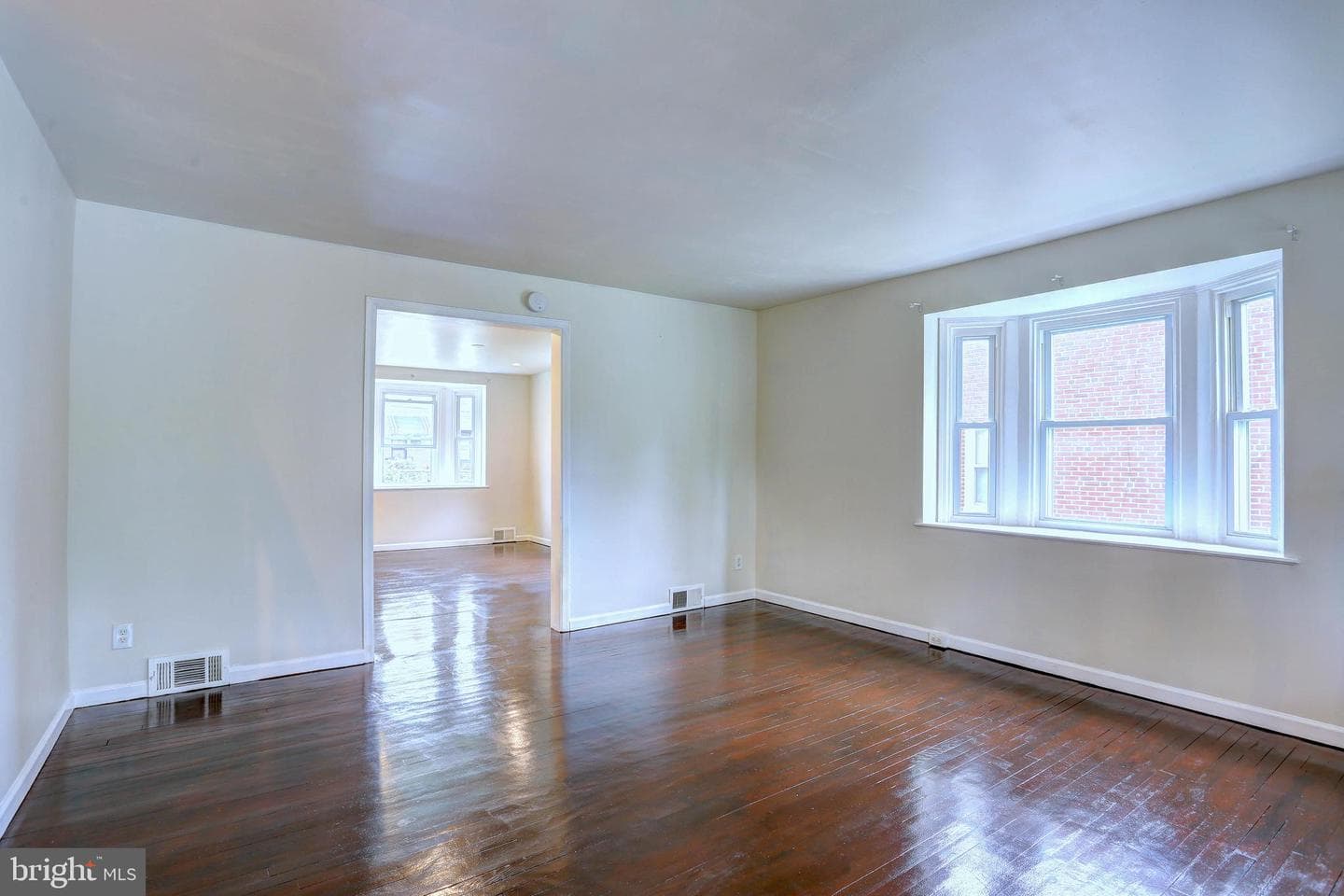 1550 Pentwood Road photo 8