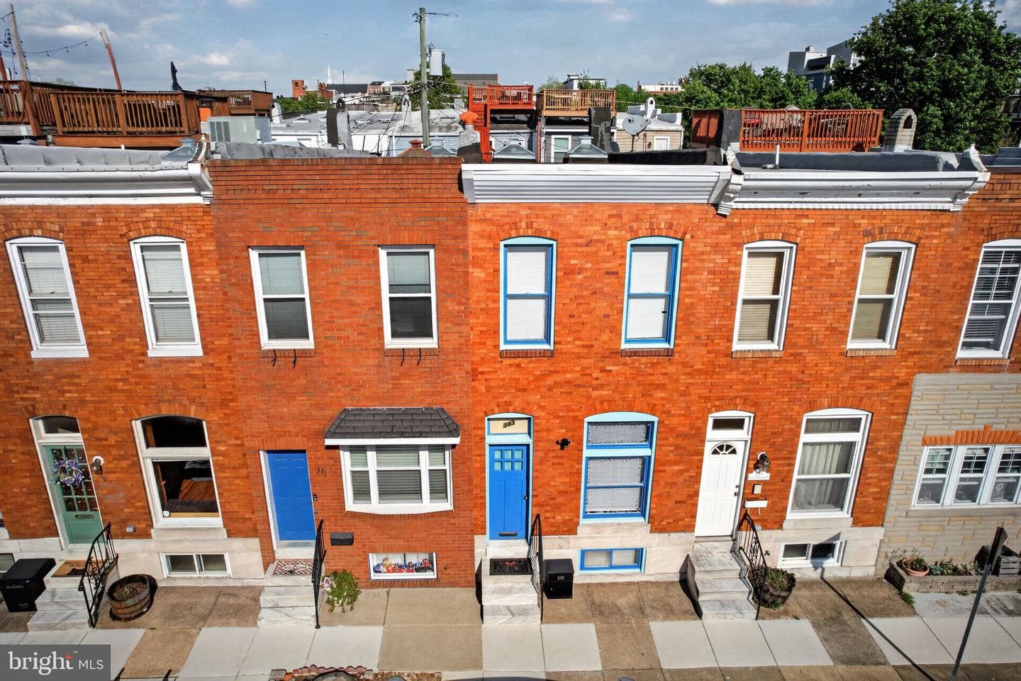 343 S Robinson Street photo 3