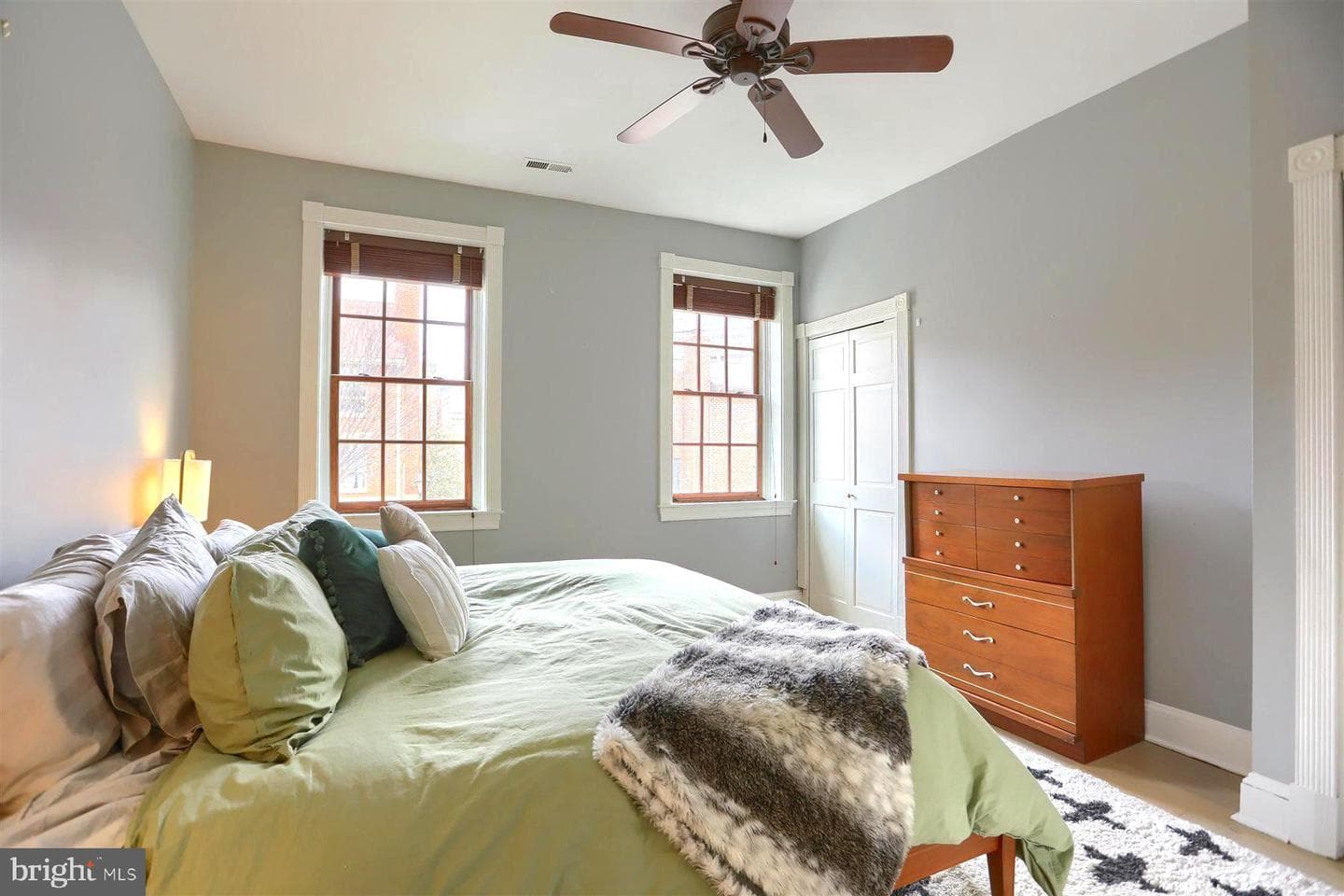 111 Barre Street W photo 14