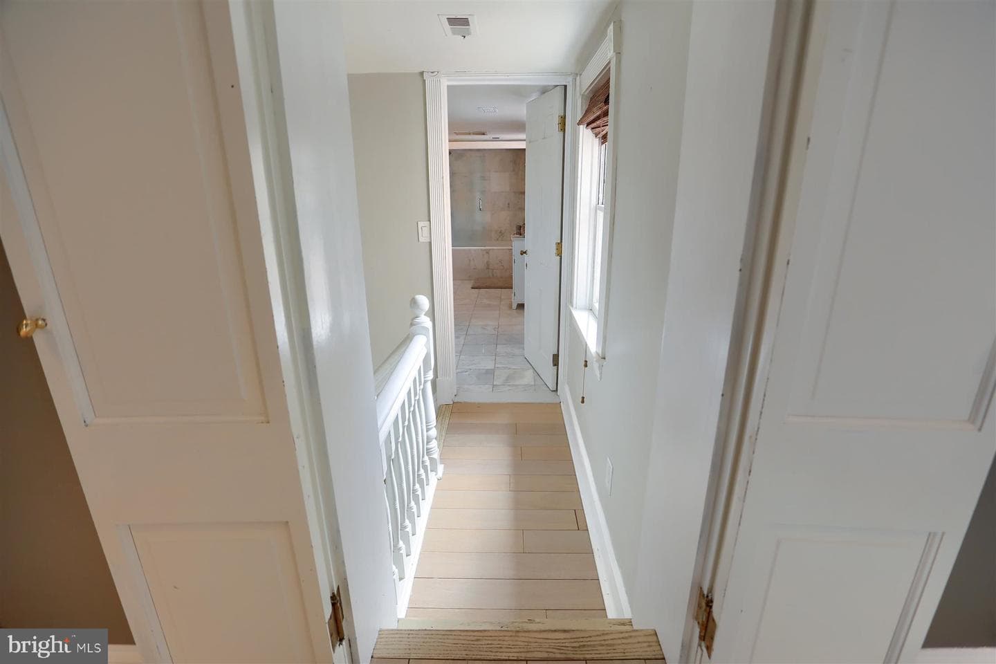 111 Barre Street W photo 18
