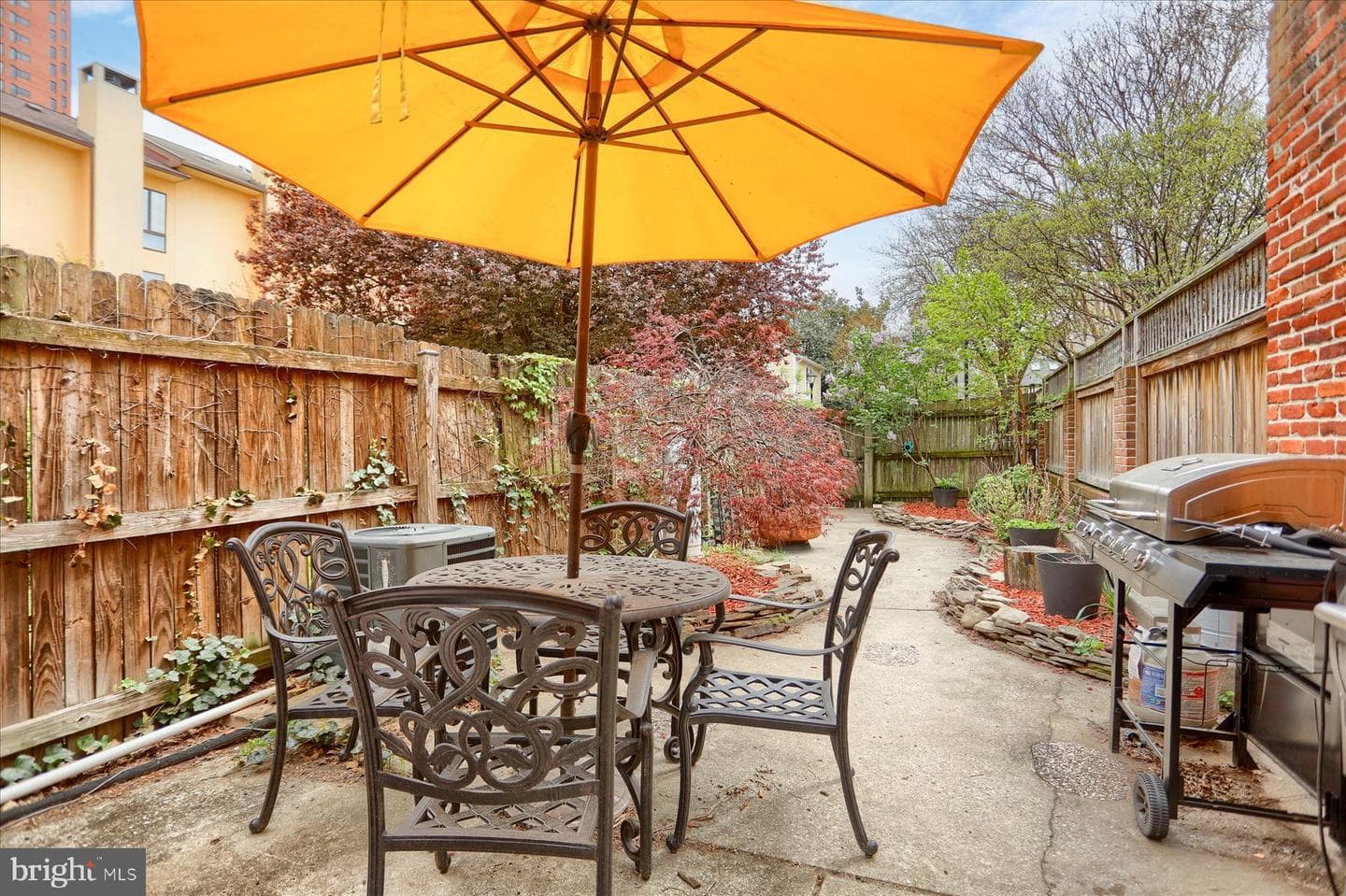 111 Barre Street W photo 23