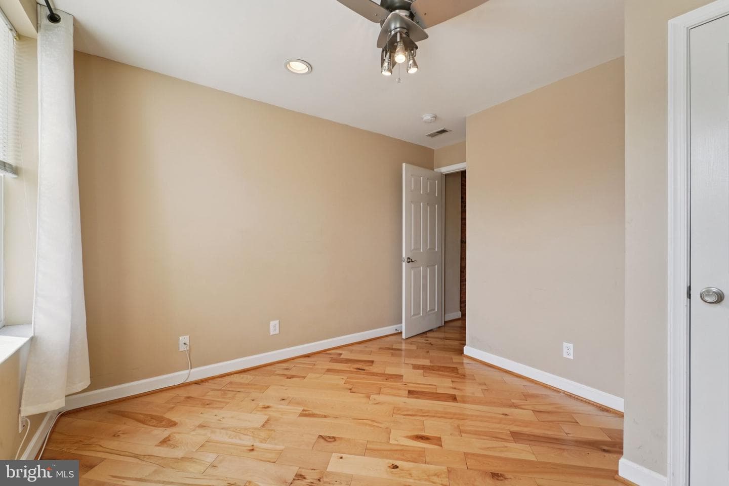 341 S Macon Street photo 24