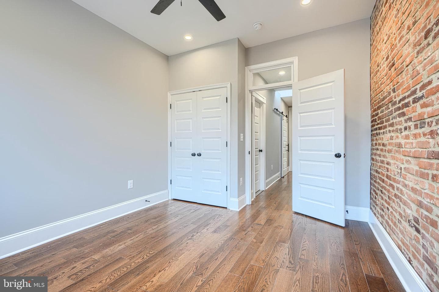 730 S Decker Avenue photo 31