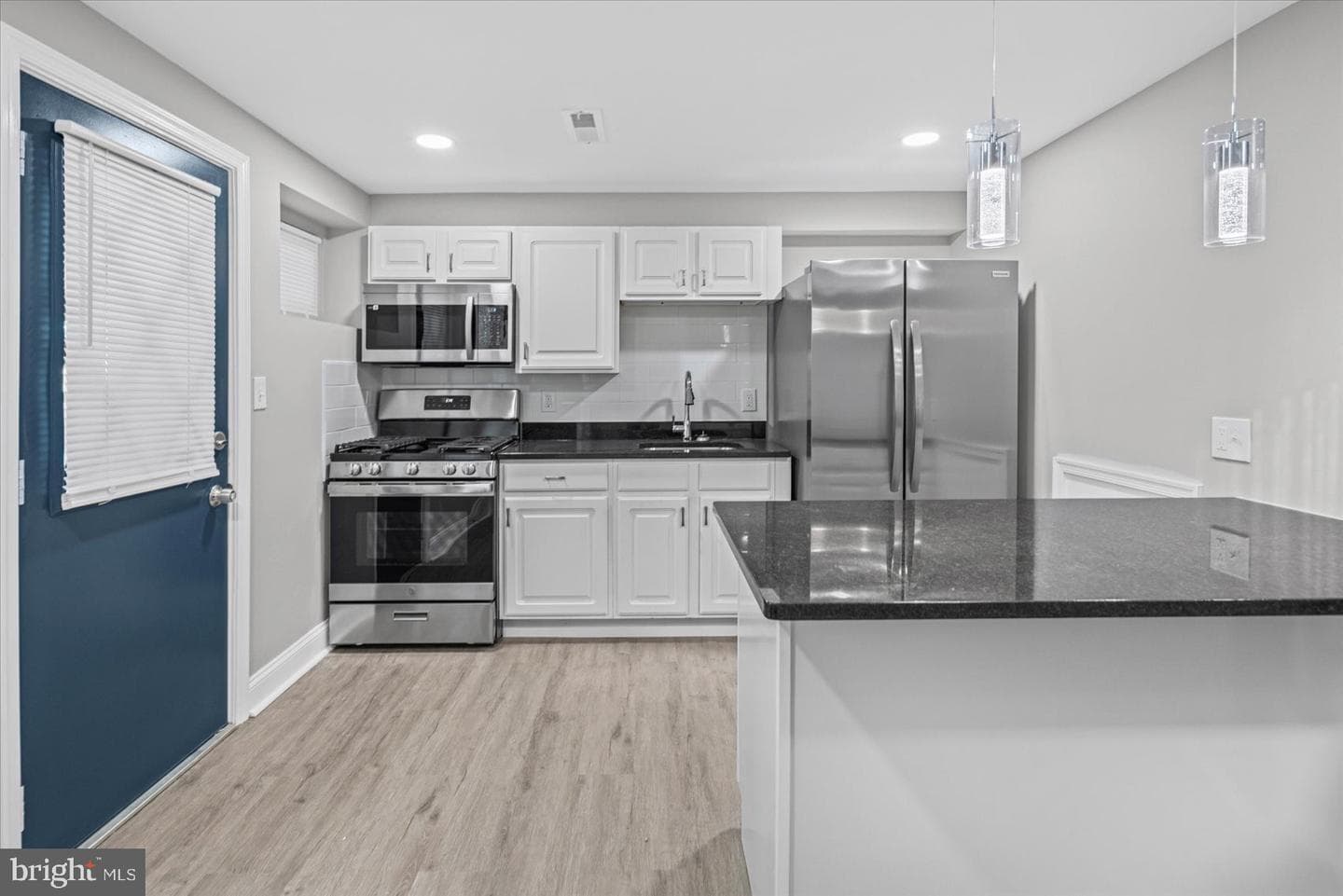 4603 Chatford Avenue photo 4