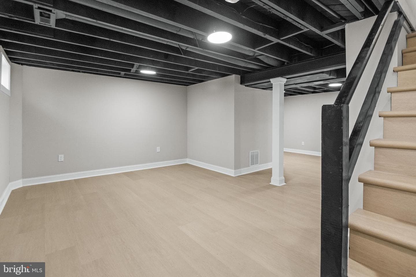 5907 Leith Walk photo 34