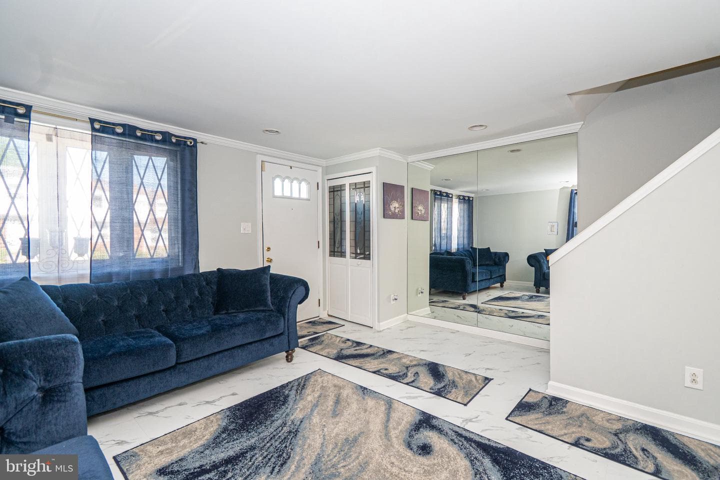 2929 Mallview Road photo 5