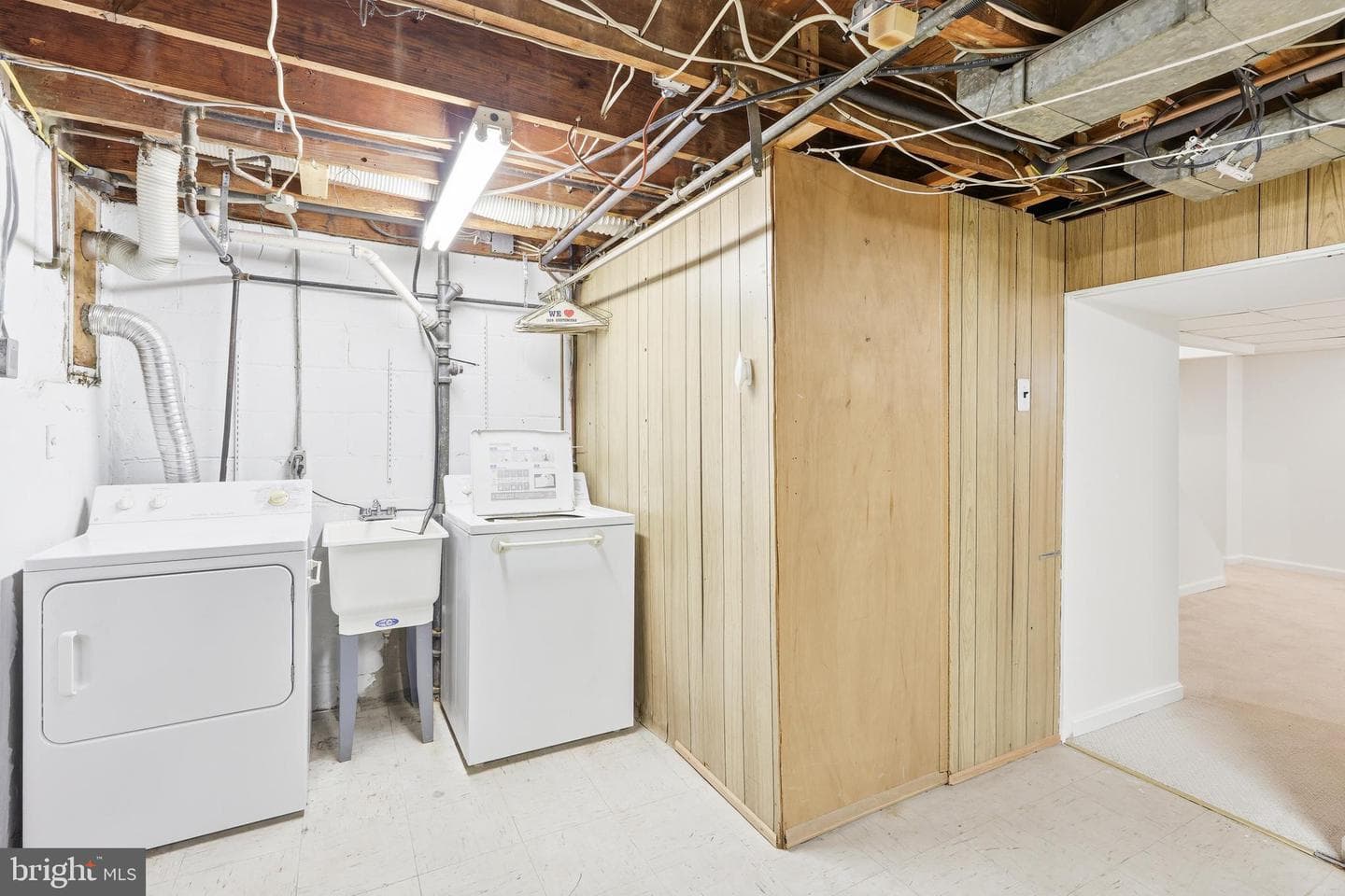 1421 W 41st Street W photo 21