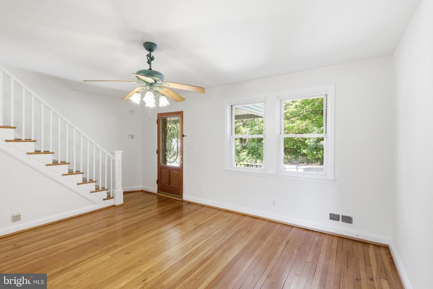 1421 W 41st Street W photo 4